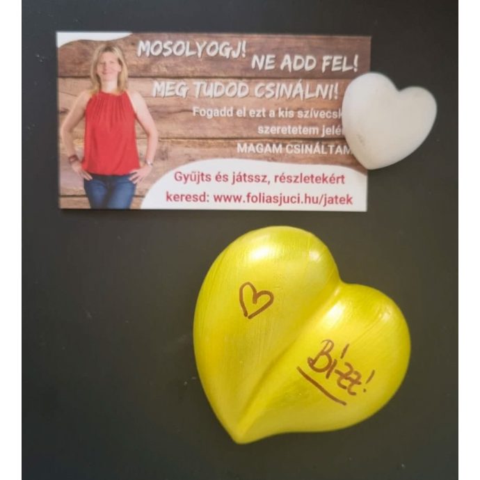 SÁRGA, KÉZZEL KÉSZÍTETT FESTETT SZÍVEK (AJÁNDÉK 30.000 - 50.000 Ft KÖZÖTTI VÁSÁRLÁS UTÁN)