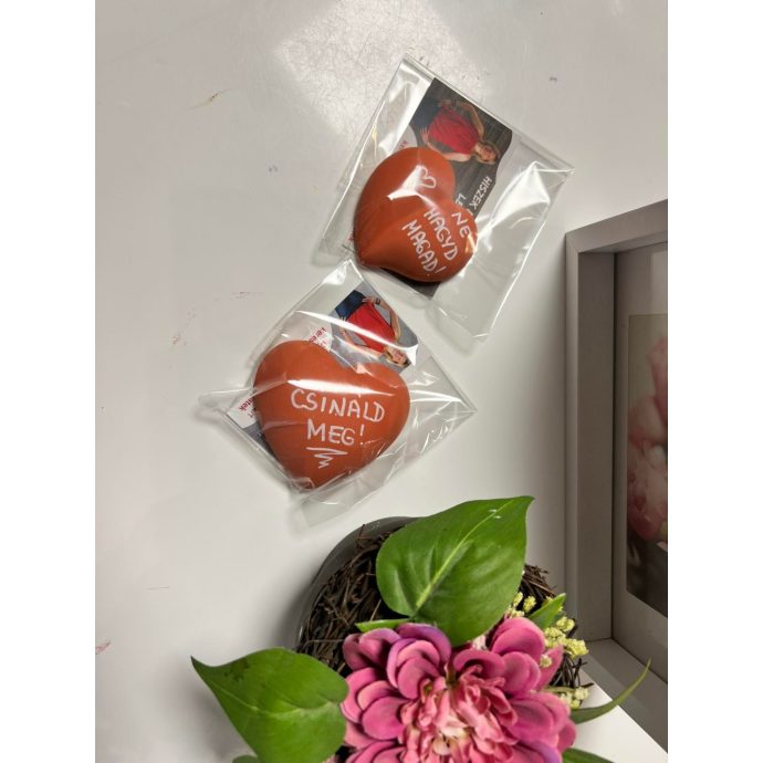 NARANCS, KÉZZEL KÉSZÍTETT FESTETT SZÍVEK (AJÁNDÉK 50.000 - 100.000 Ft KÖZÖTTI VÁSÁRLÁS UTÁN)