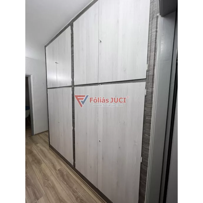 Géza Beépített szekrény felújító csomag (max. 240 cm széles x 285 cm magas szekrényhez)