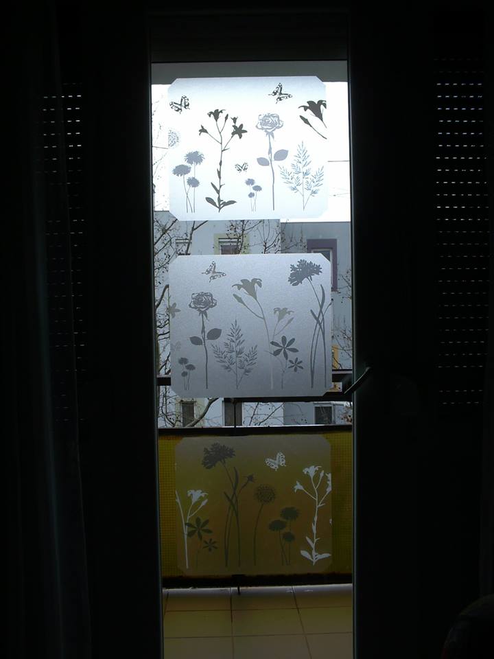     Virágos Ablak Ragasztó Nélküli Prémium Ablakfólia (Blossom) (1,5 m x 45 cm)