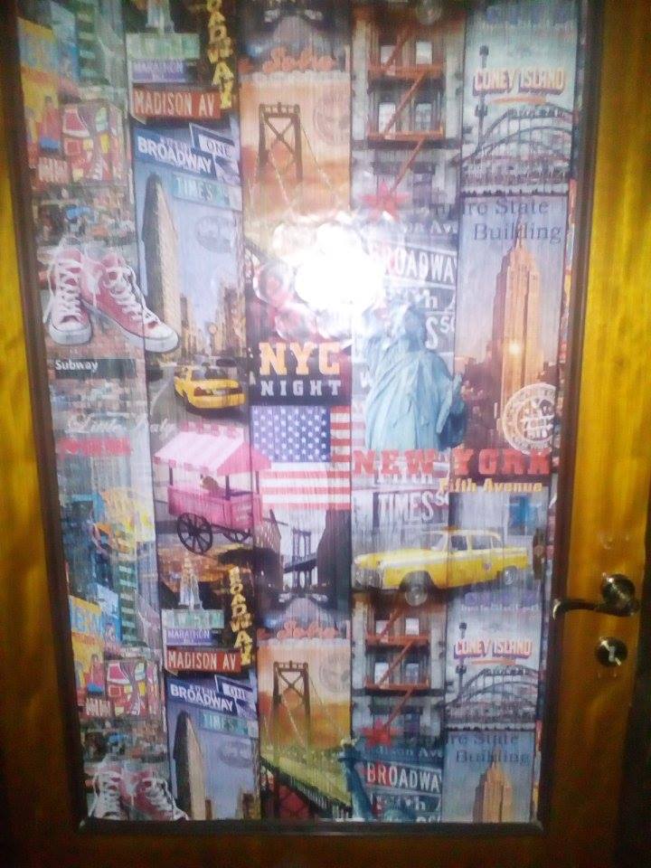 Amerikai Ikonok Öntapadós Fólia (Manhattan) (2 m x 45 cm)
